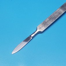 Скальпель очний гострий 130мм. (лезо 23мм.) середній