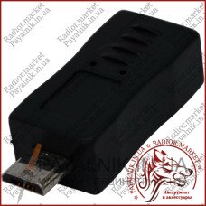Перехідник штекер micro USB – гніздо mini USB, пластик Перехідник штекер micro USB – гніздо mini USB, пластик